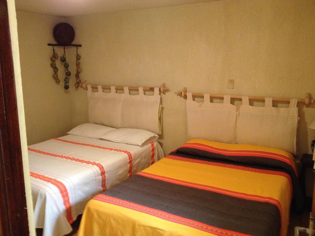 Hostal Casa Castillo Morelia Zimmer foto
