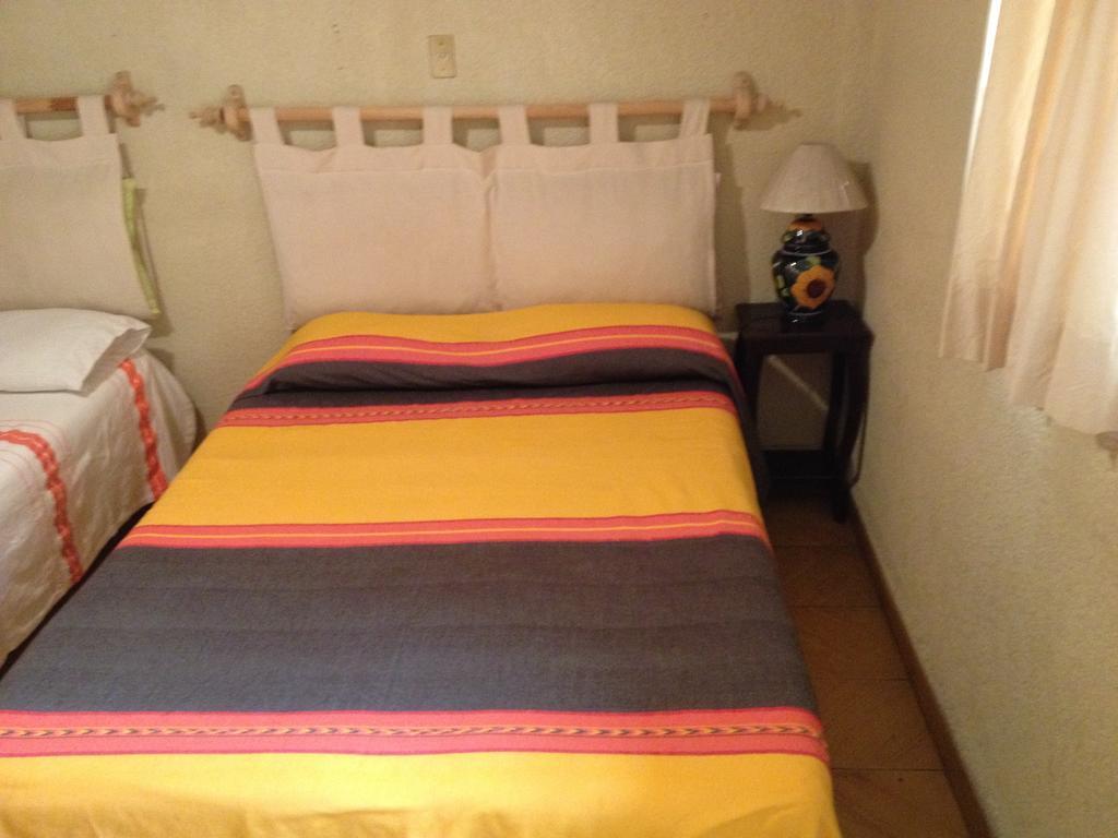 Hostal Casa Castillo Morelia Zimmer foto