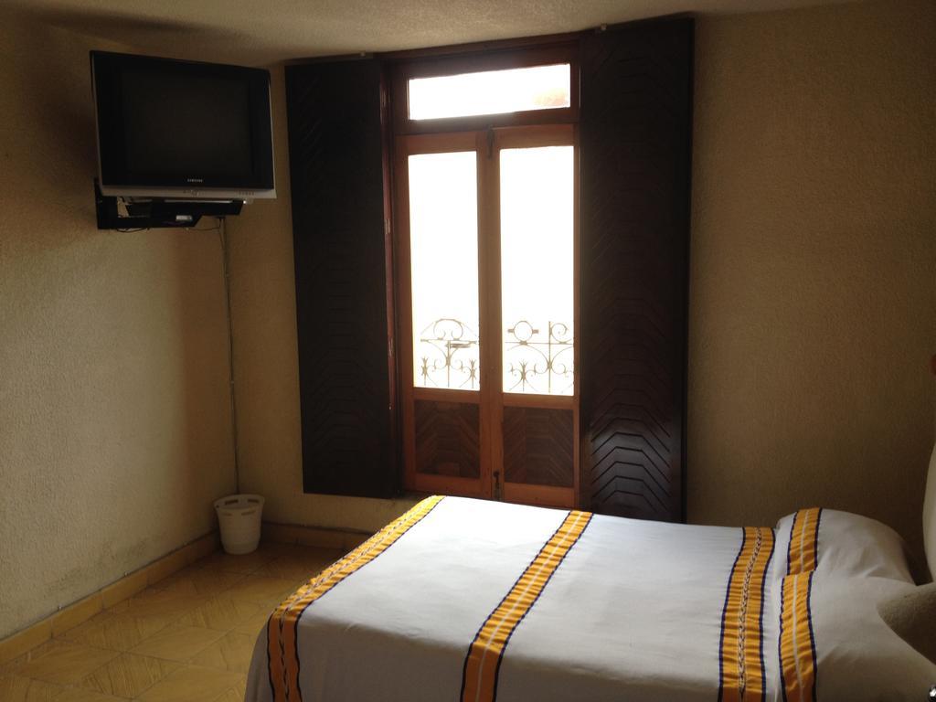 Hostal Casa Castillo Morelia Zimmer foto